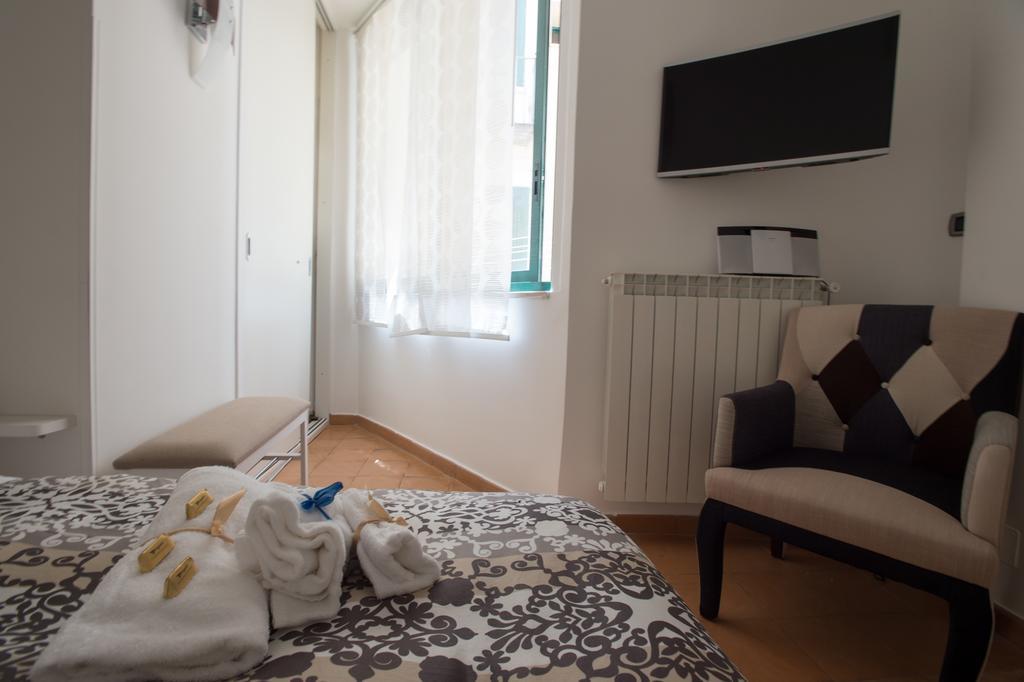 Boutique Apartment Al Duomo Salerno Buitenkant foto