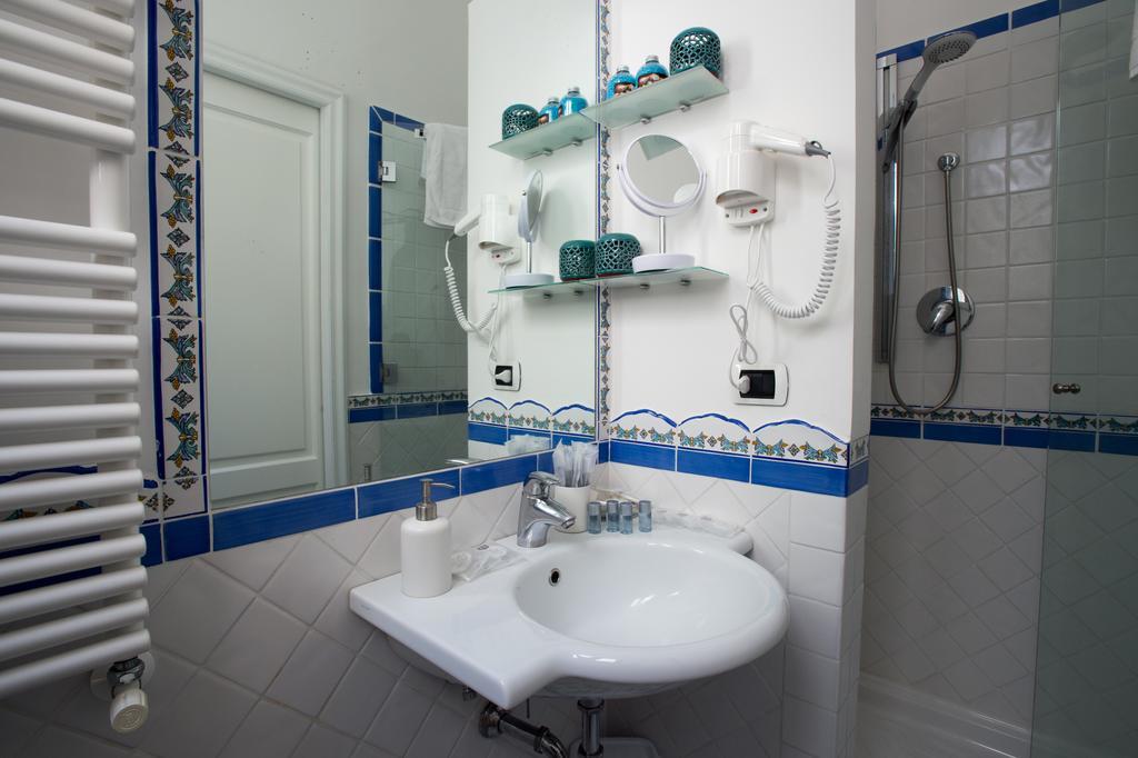 Boutique Apartment Al Duomo Salerno Buitenkant foto