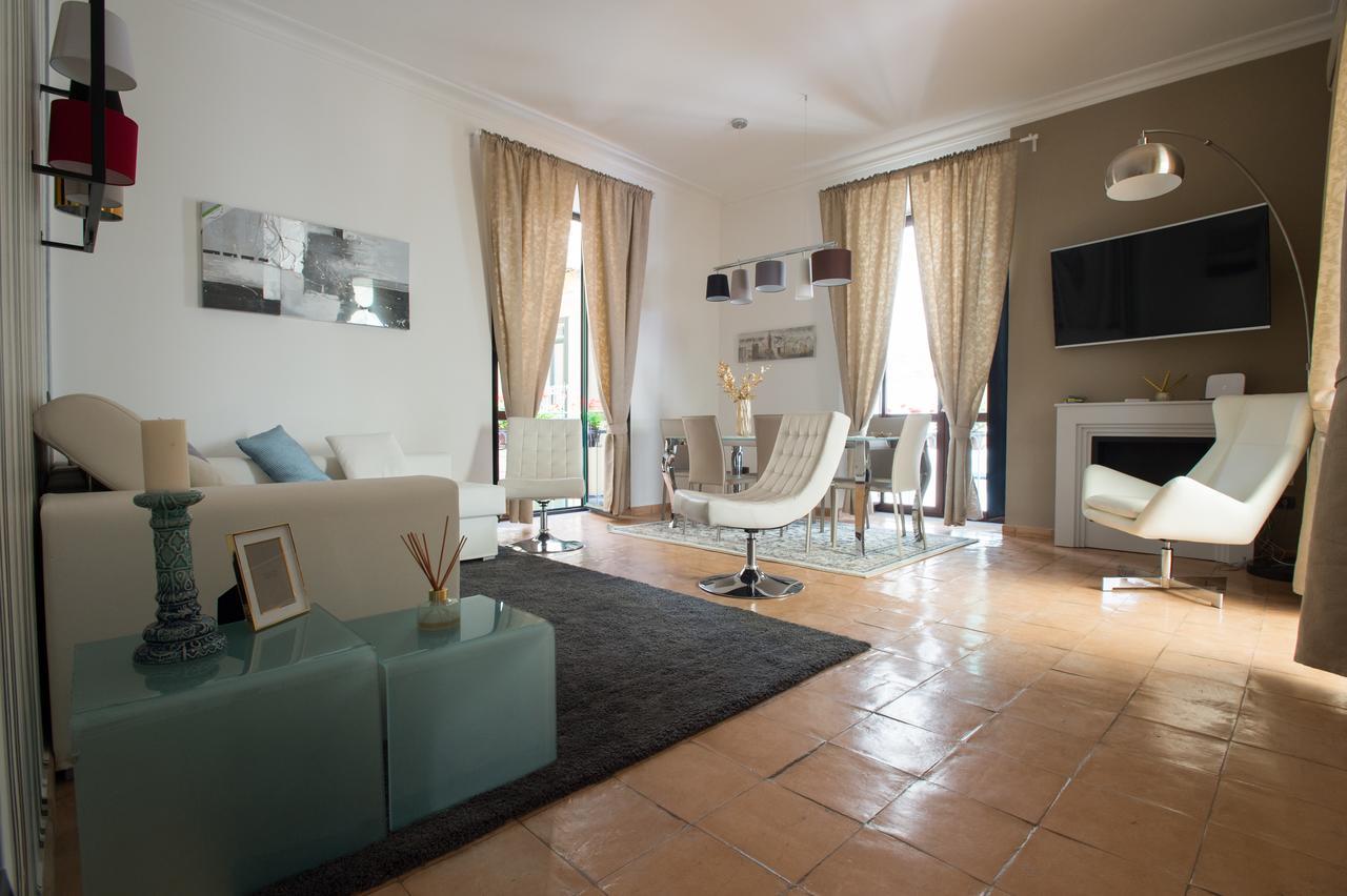 Boutique Apartment Al Duomo Salerno Buitenkant foto